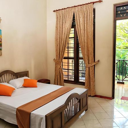 Mahaweli View Bungalow Kandy Exterior foto